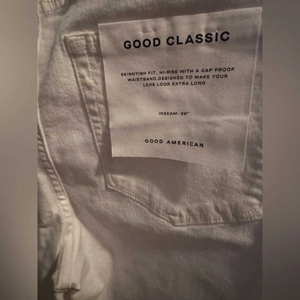Good American Good Classic White Cropped Jeans - Picture 7 of 10